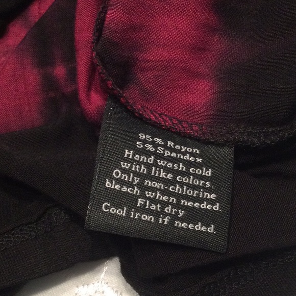 Rock & Republic Tye Dye Long Sleeve V-Neck Top - Picture 4 of 6